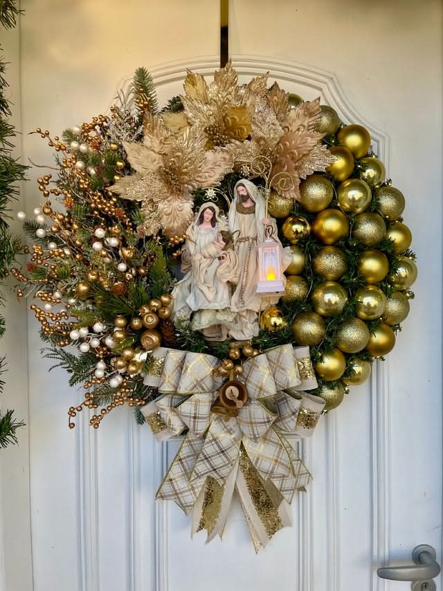 Guirlanda De Natal Sagrada Família C/ Led 65cm